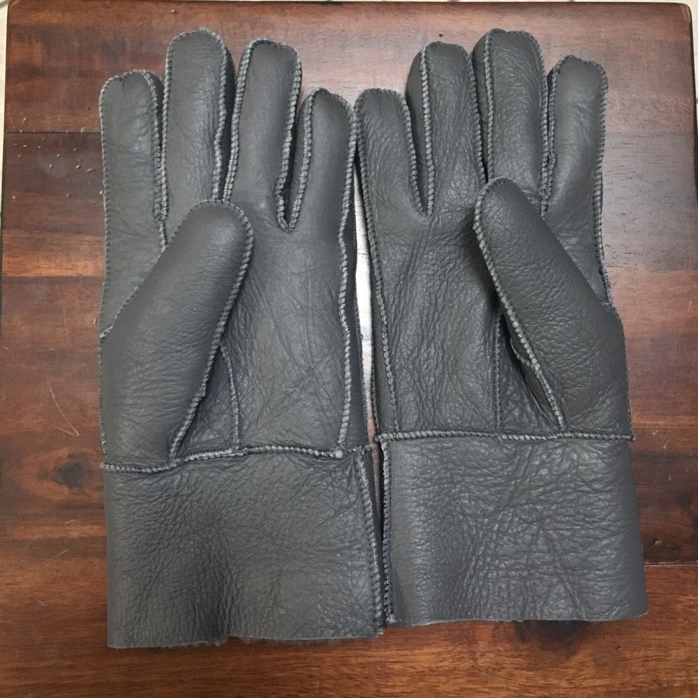 Men’s Gray Leather Shearling Gloves